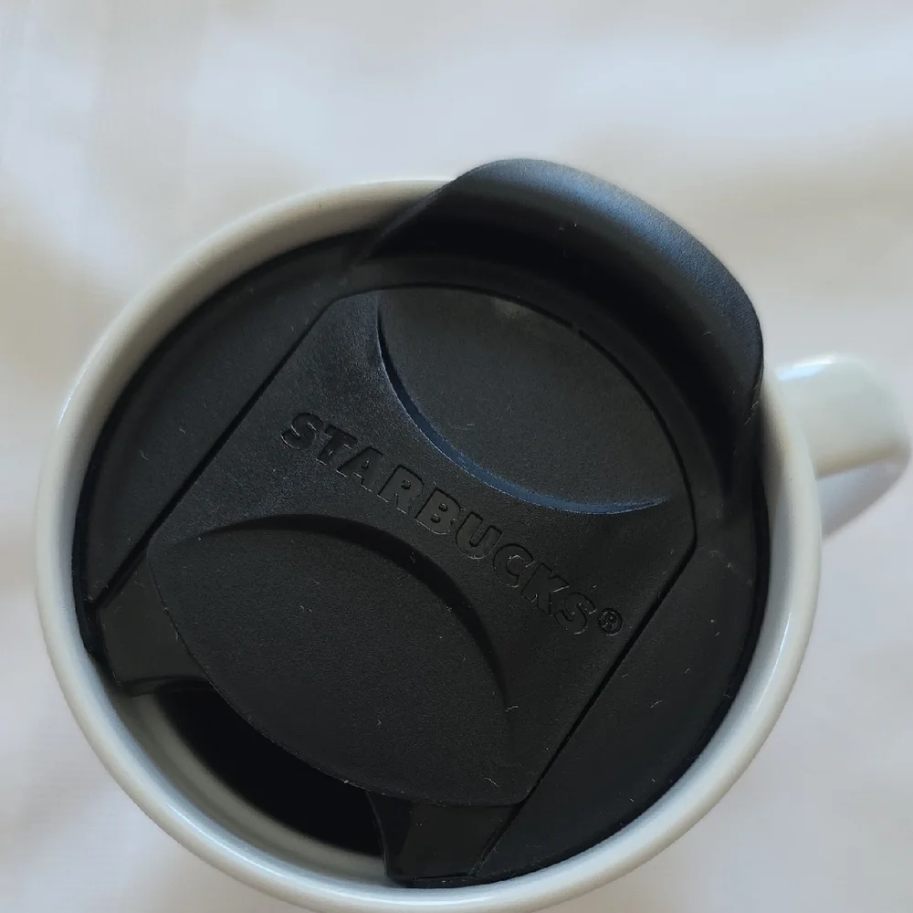 Starbucks 2020 White Snowflake Tubmber Mug With Travel Lid 12oz